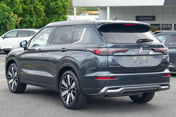 2025 Mitsubishi Outlander Exceed Tourer ZM thumb-5