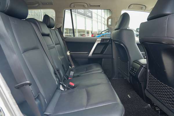 2021 Toyota Landcruiser GXL VDJ200R thumb-3