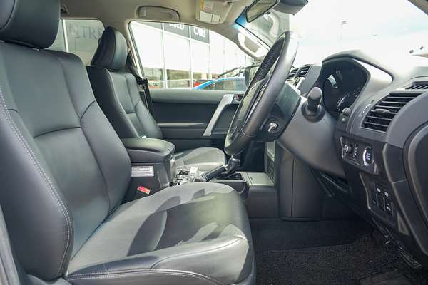 2021 Toyota Landcruiser GXL VDJ200R thumb-4