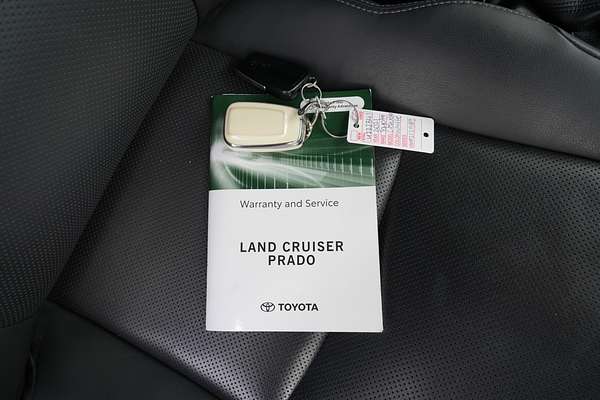 2021 Toyota Landcruiser GXL VDJ200R thumb-15