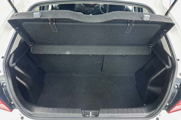 2022 Suzuki Baleno GL EW Series II thumb-17