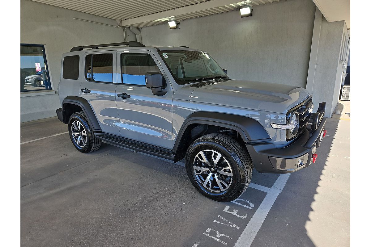 2023 GWM Tank 300 Ultra Hybrid P01