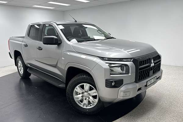 2025 Mitsubishi Triton GLX+ MV 4X4