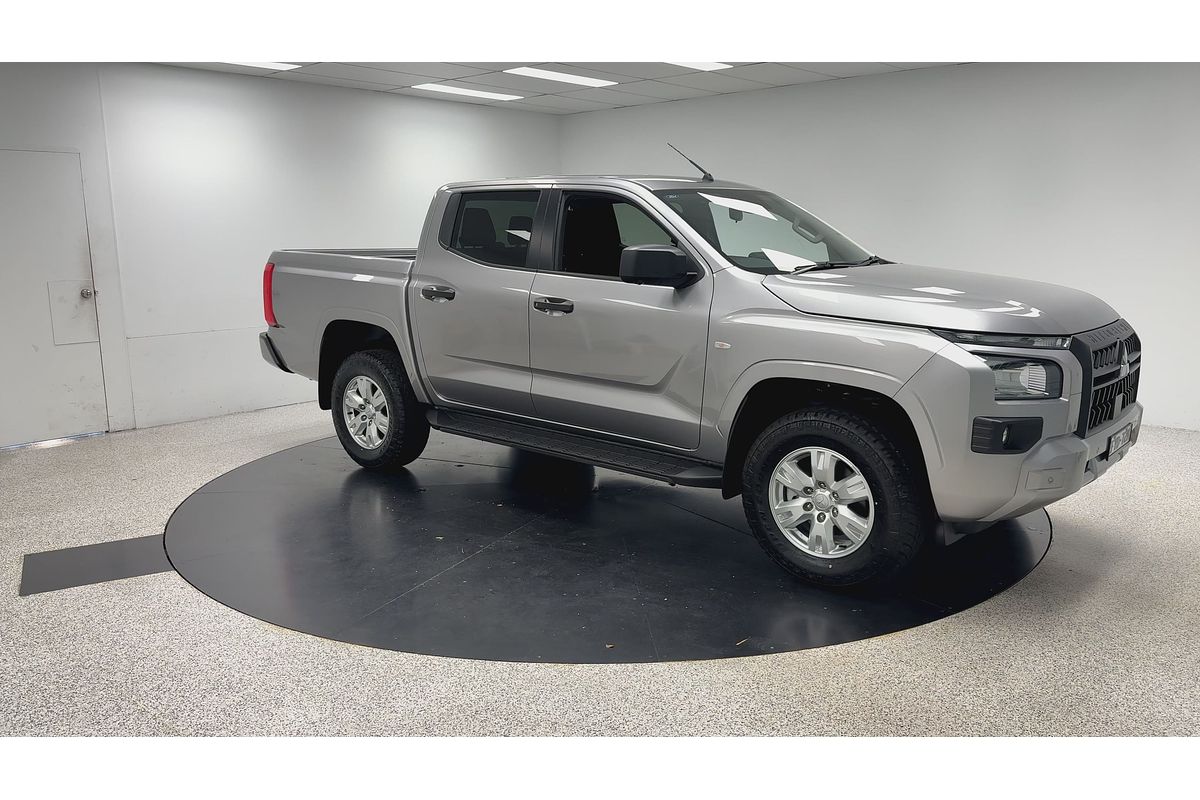 2025 Mitsubishi Triton GLX+ MV 4X4