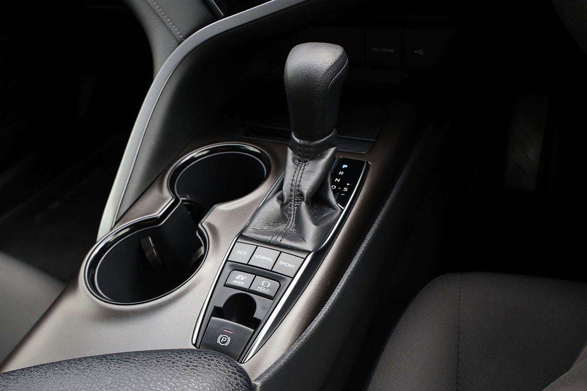 2024 Toyota Camry Ascent AXVH70R