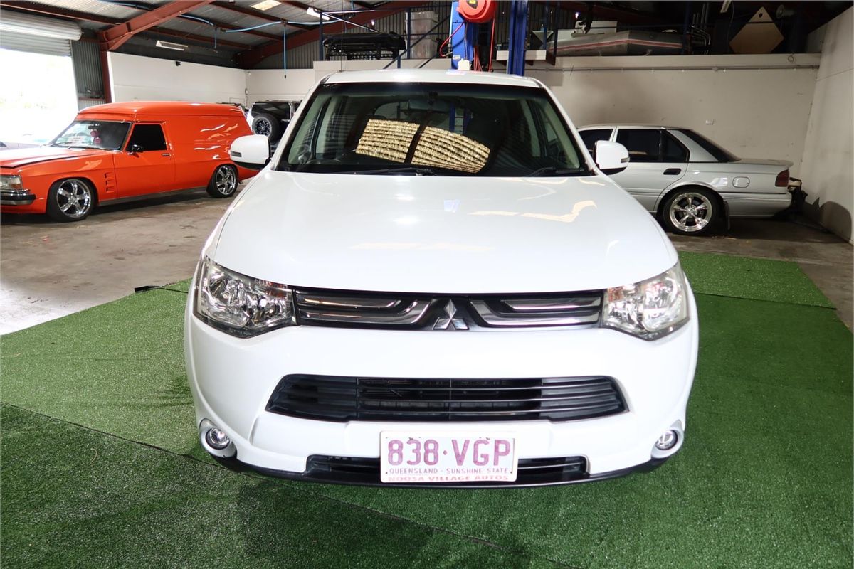 2013 Mitsubishi Outlander LS ZJ