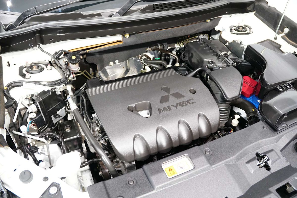 2016 Mitsubishi Outlander Exceed ZK