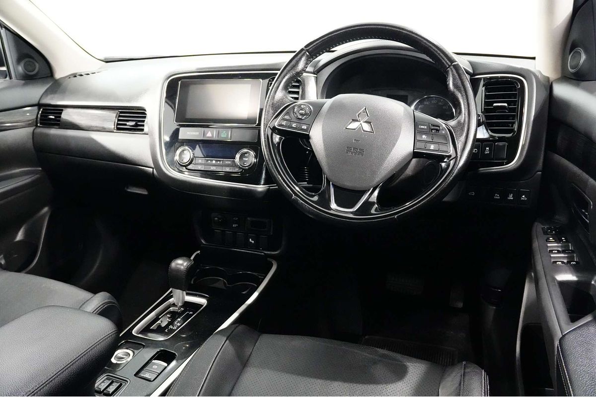 2016 Mitsubishi Outlander Exceed ZK