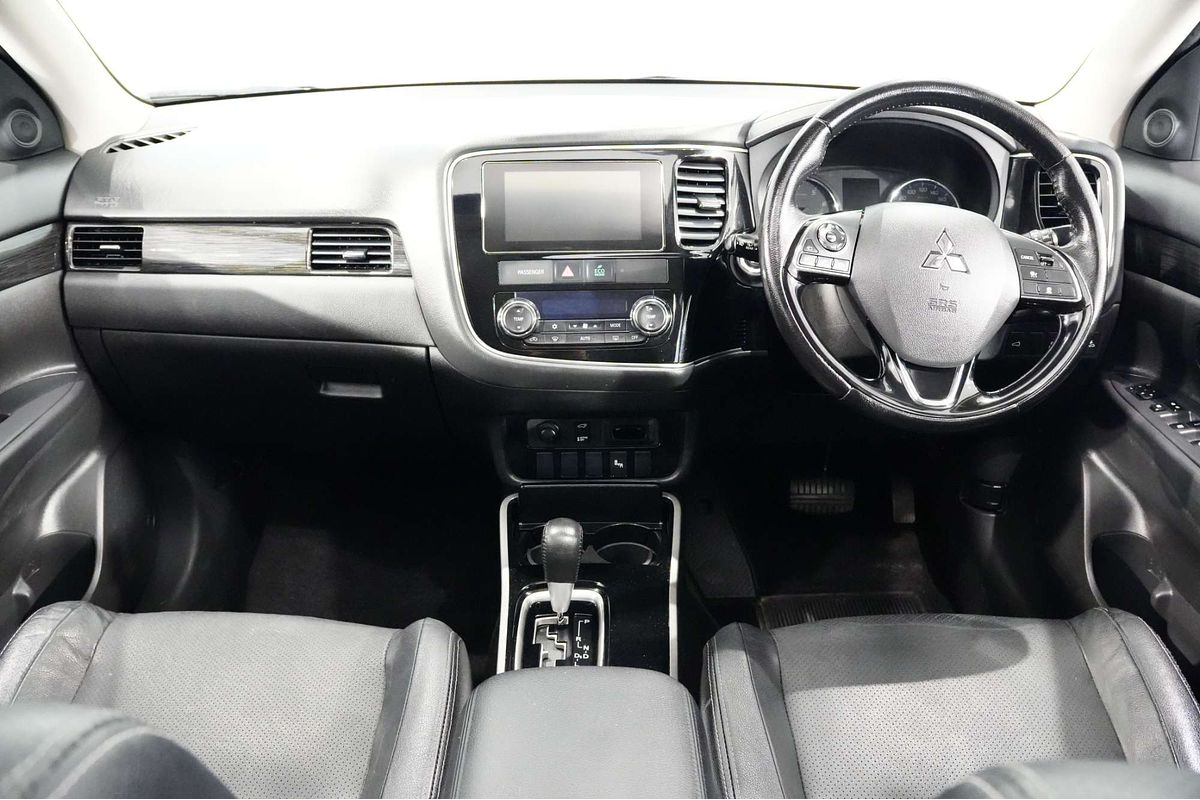 2016 Mitsubishi Outlander Exceed ZK