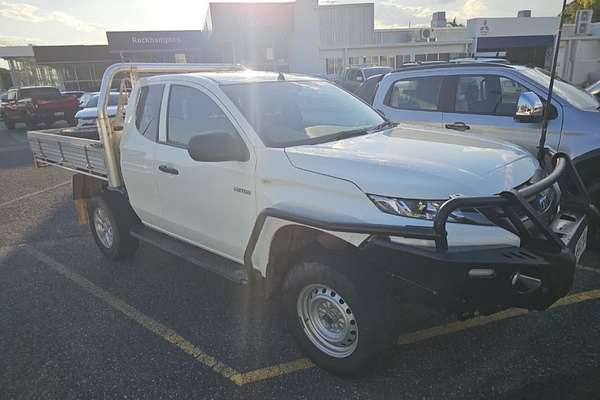 2024 Mitsubishi Triton GLX MR 4X4