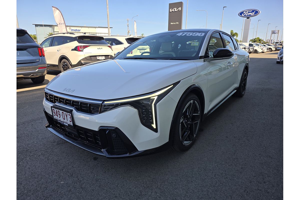 2025 Kia K4 GT-Line CL4m