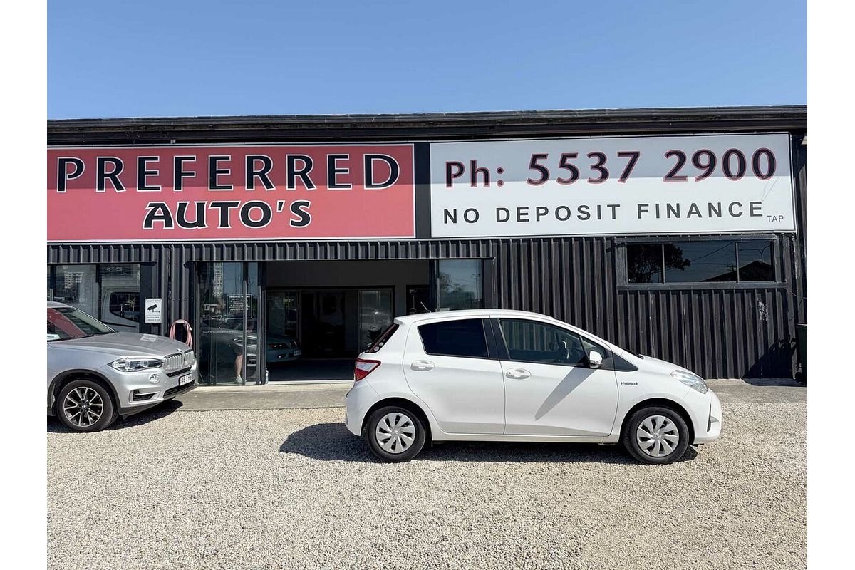 2019 Toyota VITZ F (HYBRID) NHP130