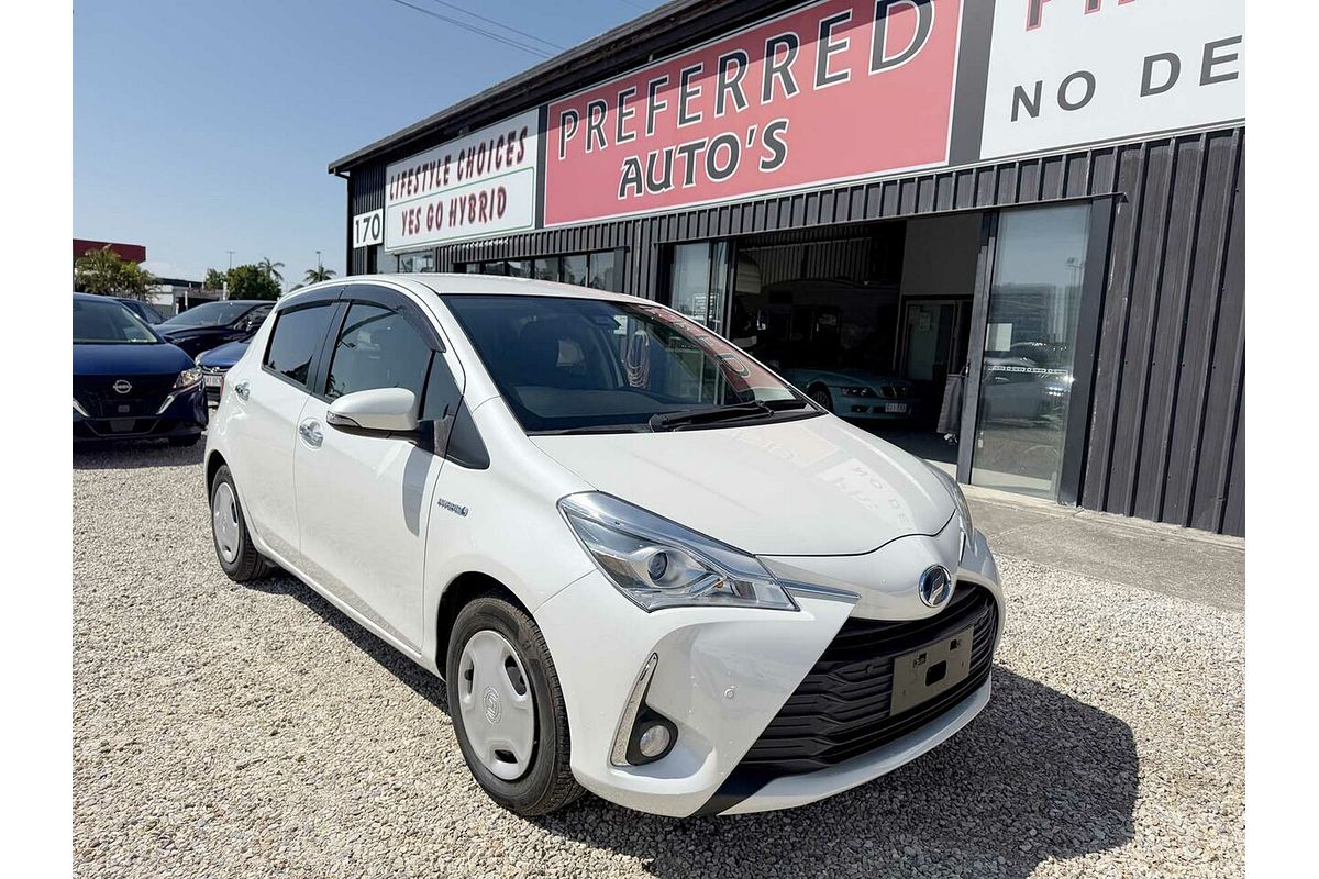 2019 Toyota VITZ F (HYBRID) NHP130