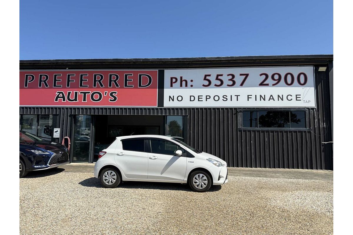 2019 Toyota VITZ F (HYBRID) NHP130