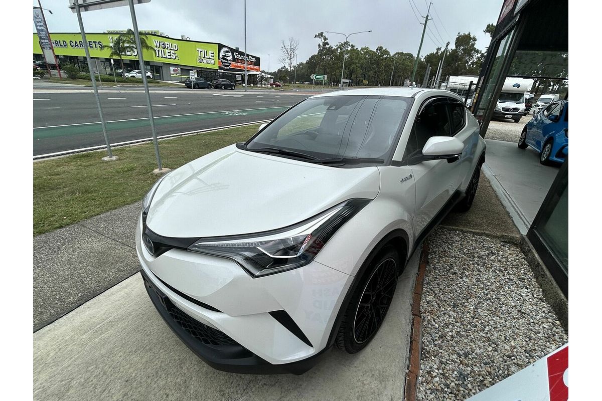 2019 Toyota C-HR (HYBRID) ZYX10