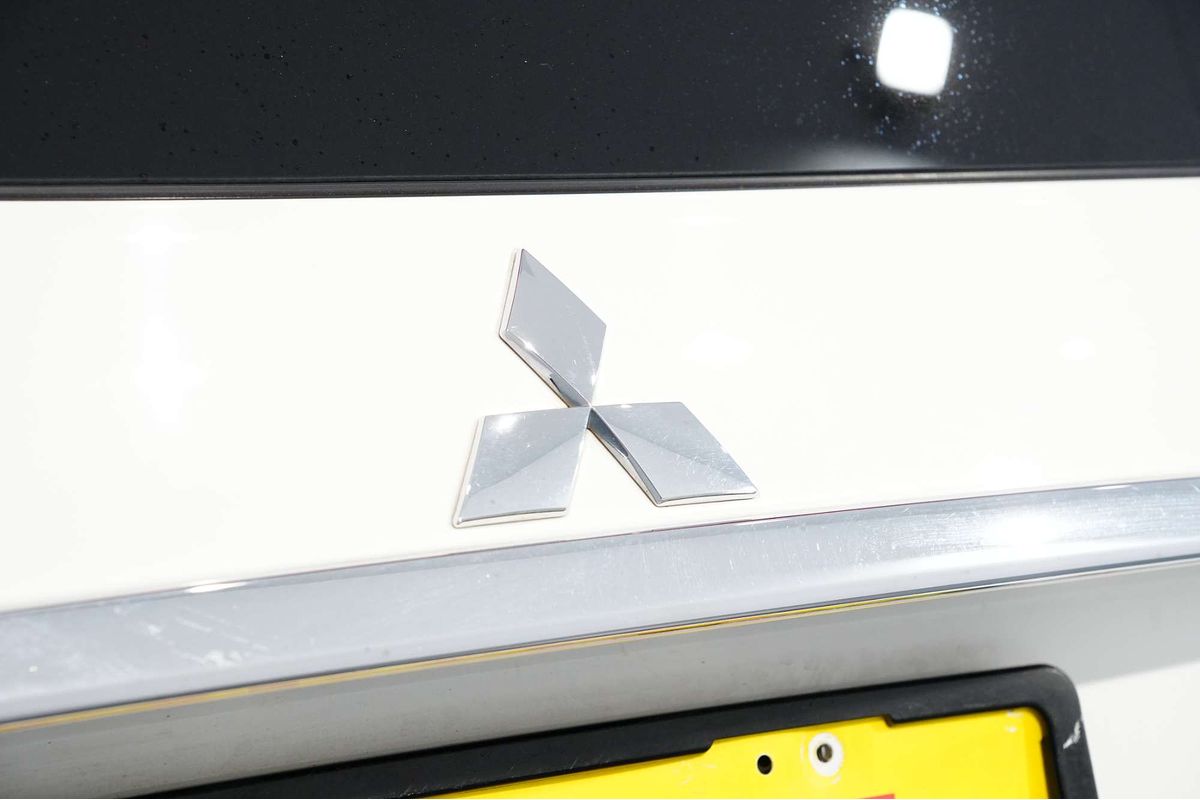 2018 Mitsubishi Eclipse Cross LS YA