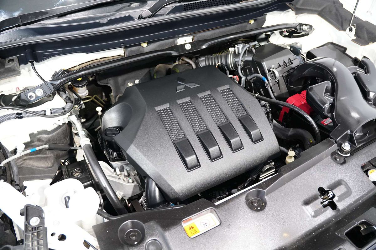 2018 Mitsubishi Eclipse Cross LS YA