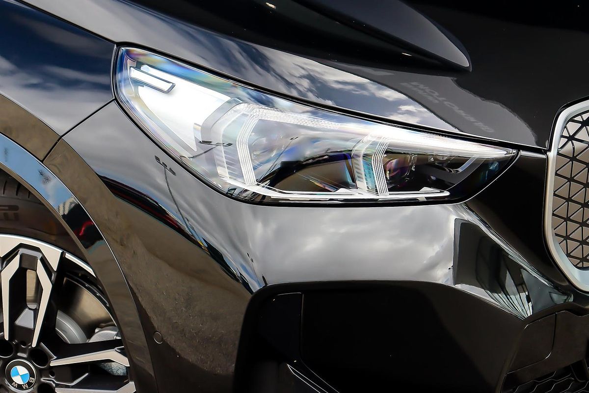 2025 BMW iX1 xDrive30 M Sport U11