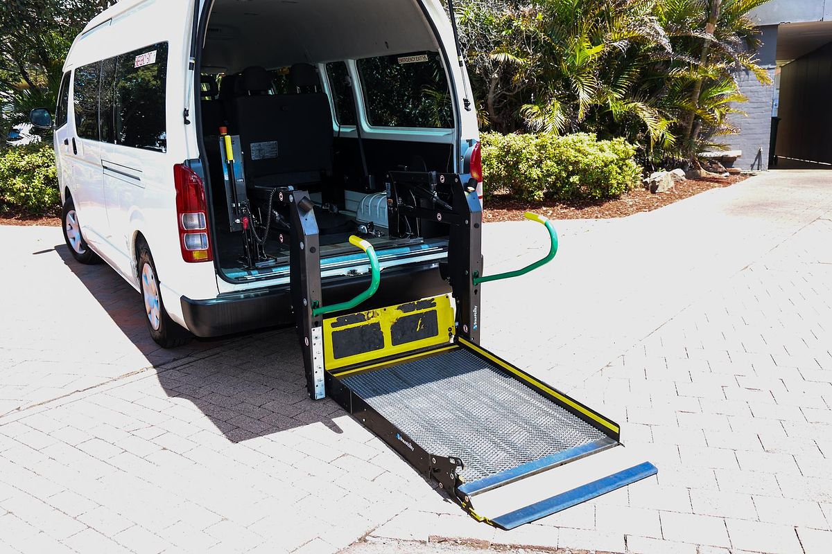 2017 Toyota Hiace Commuter KDH223R ELWB High Roof