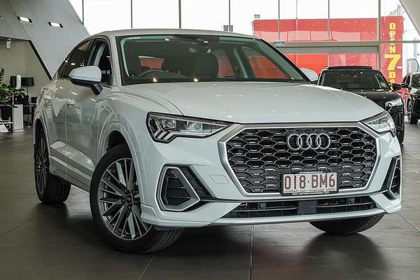 2021 Audi Q3 35 TFSI S line F3