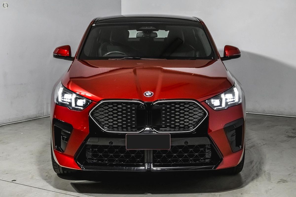 2024 BMW iX2 eDrive20 M Sport U10