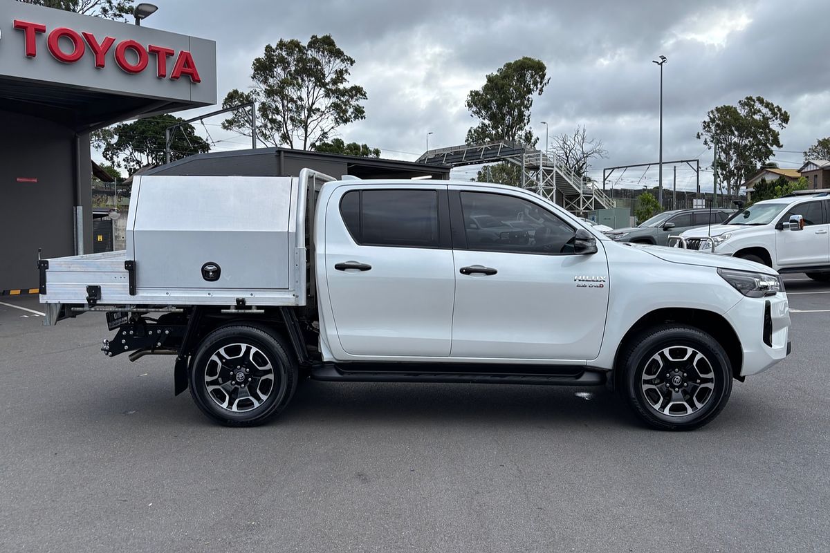 2025 Toyota Hilux SR5 48V GUN126R