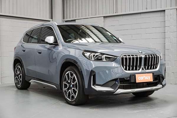 2022 BMW X1 xDrive20i U11