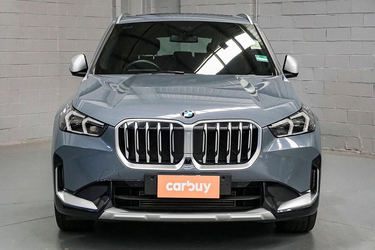 2022 BMW X1 xDrive20i U11