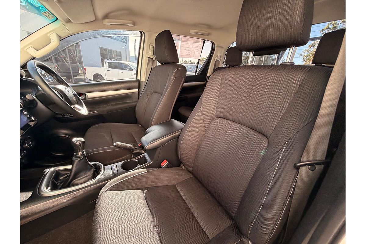 2021 Toyota Hilux SR5 GUN126R 4X4