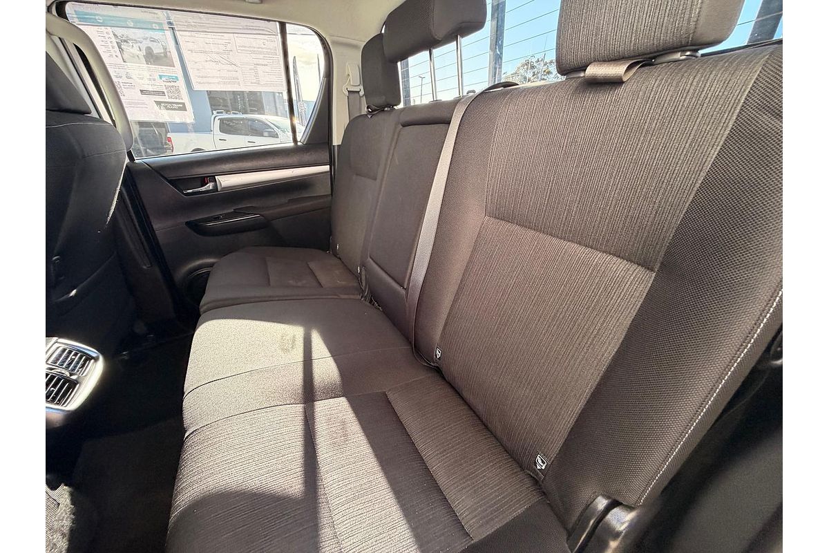 2021 Toyota Hilux SR5 GUN126R 4X4