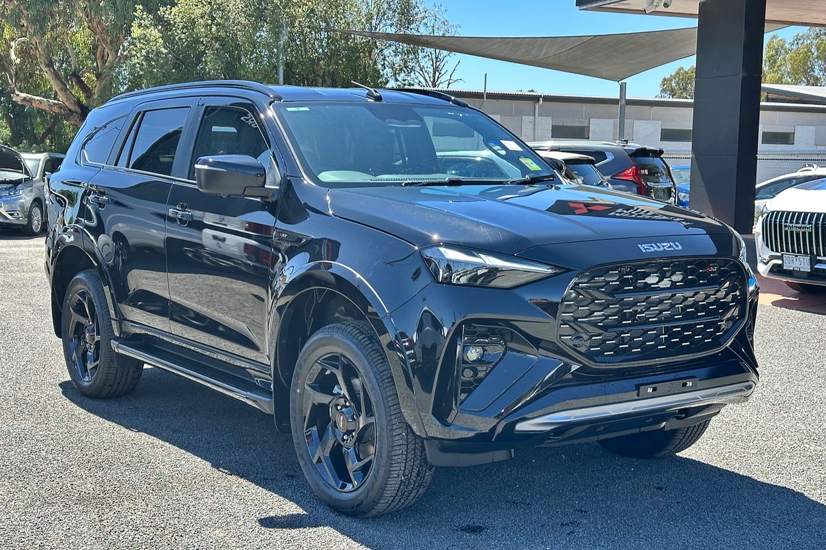 2025 Isuzu MU-X X-TERRAIN