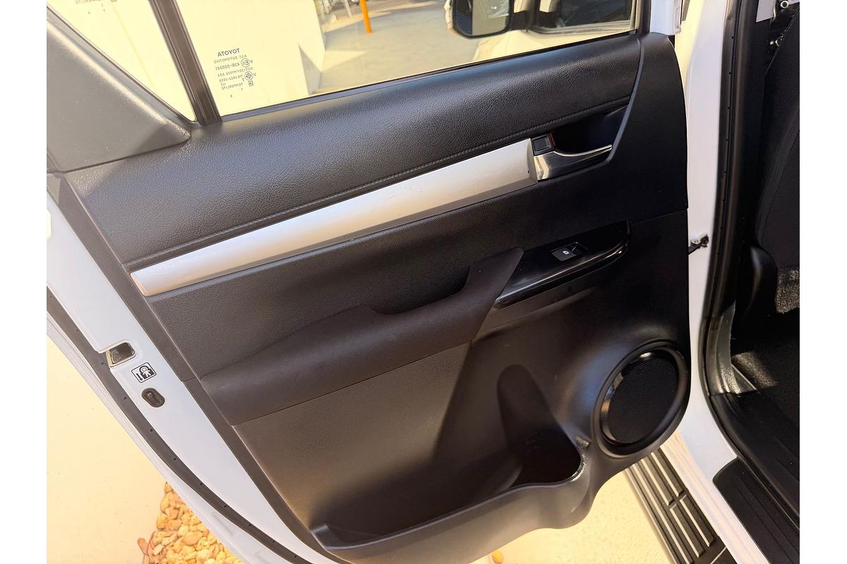 2021 Toyota Hilux SR5 GUN126R 4X4