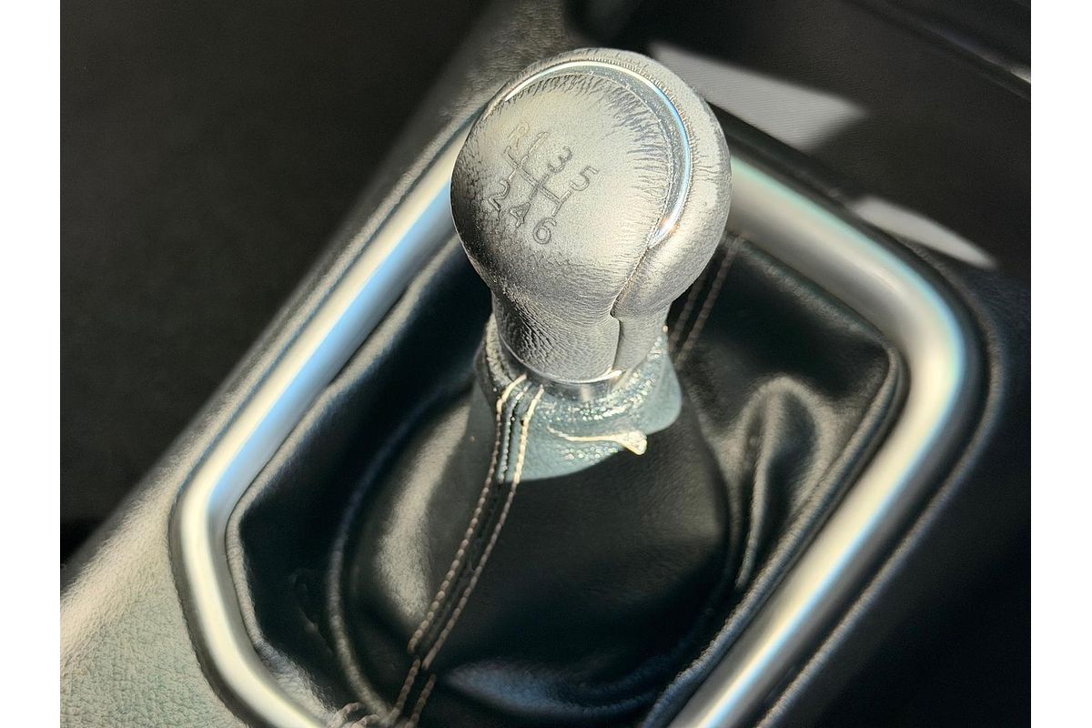 2021 Toyota Hilux SR5 GUN126R 4X4