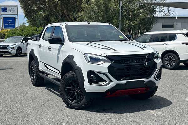 2025 Isuzu D-MAX BLADE 4X4