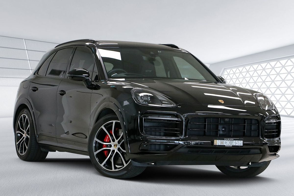 2023 Porsche Cayenne GTS 9YA