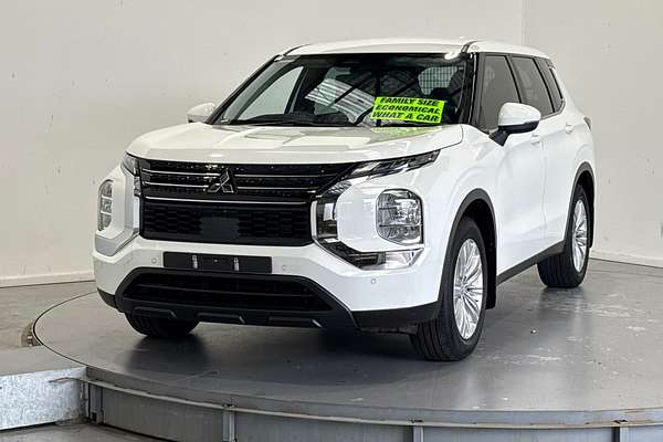 2022 Mitsubishi Outlander ES ZM