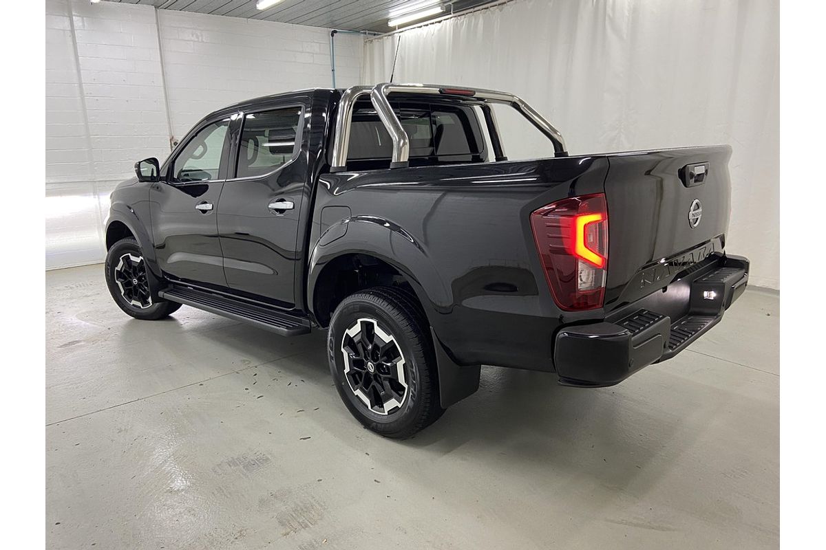 Nissan NAVARA 4X4 2.3 DSL AUTO DC ST-X CN