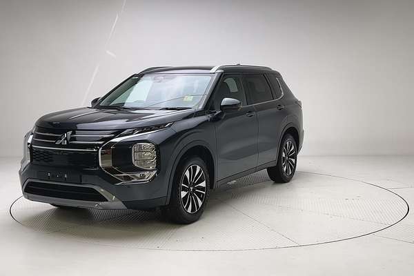 2025 Mitsubishi Outlander LS ZM thumb-5