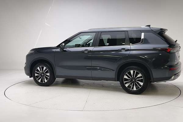 2025 Mitsubishi Outlander LS ZM thumb-7