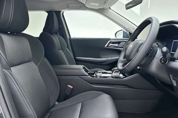 2025 Mitsubishi Outlander LS ZM thumb-12