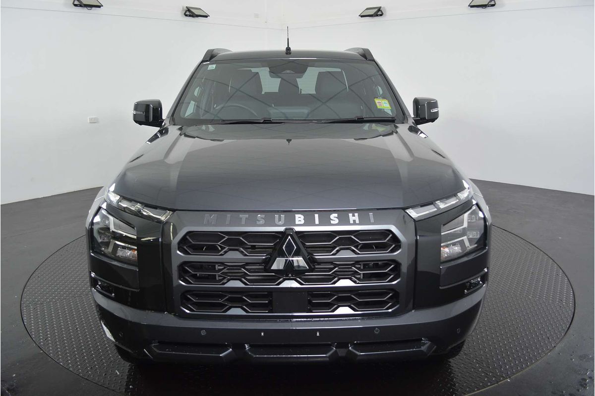 2025 Mitsubishi Triton GSR MV 4X4