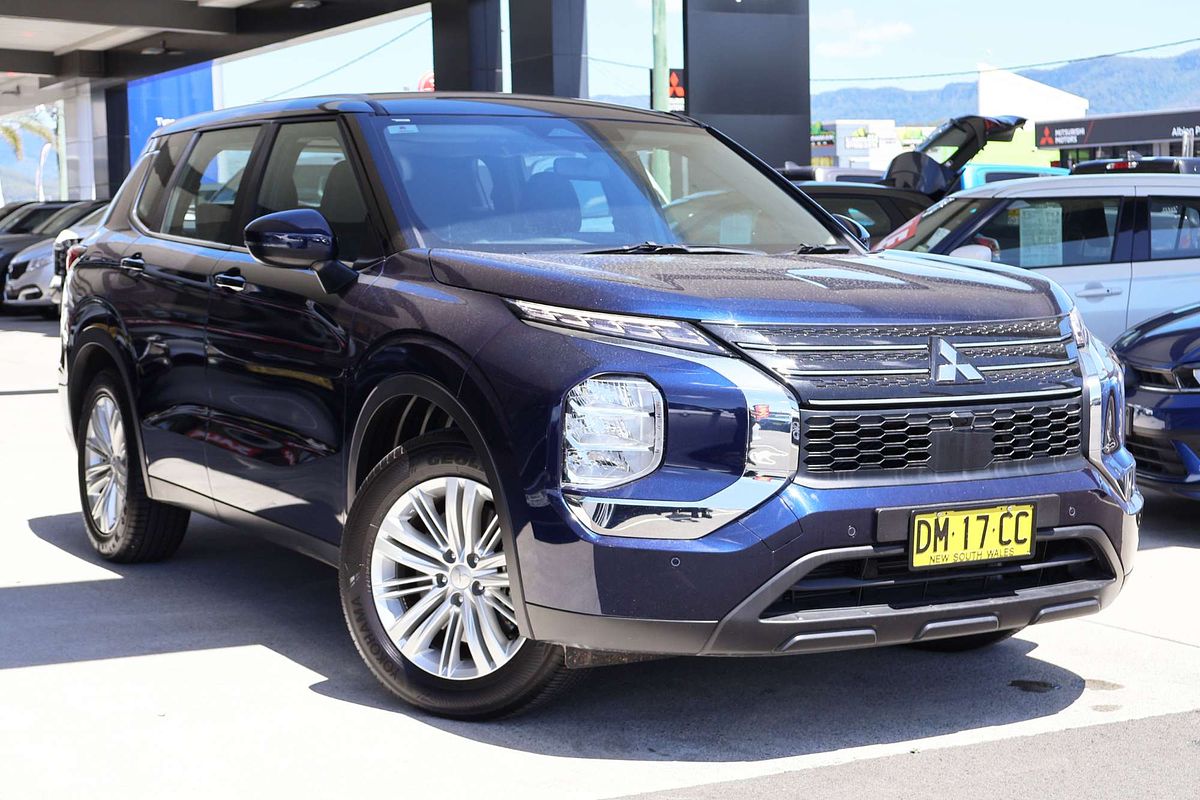 2024 Mitsubishi Outlander ES ZM