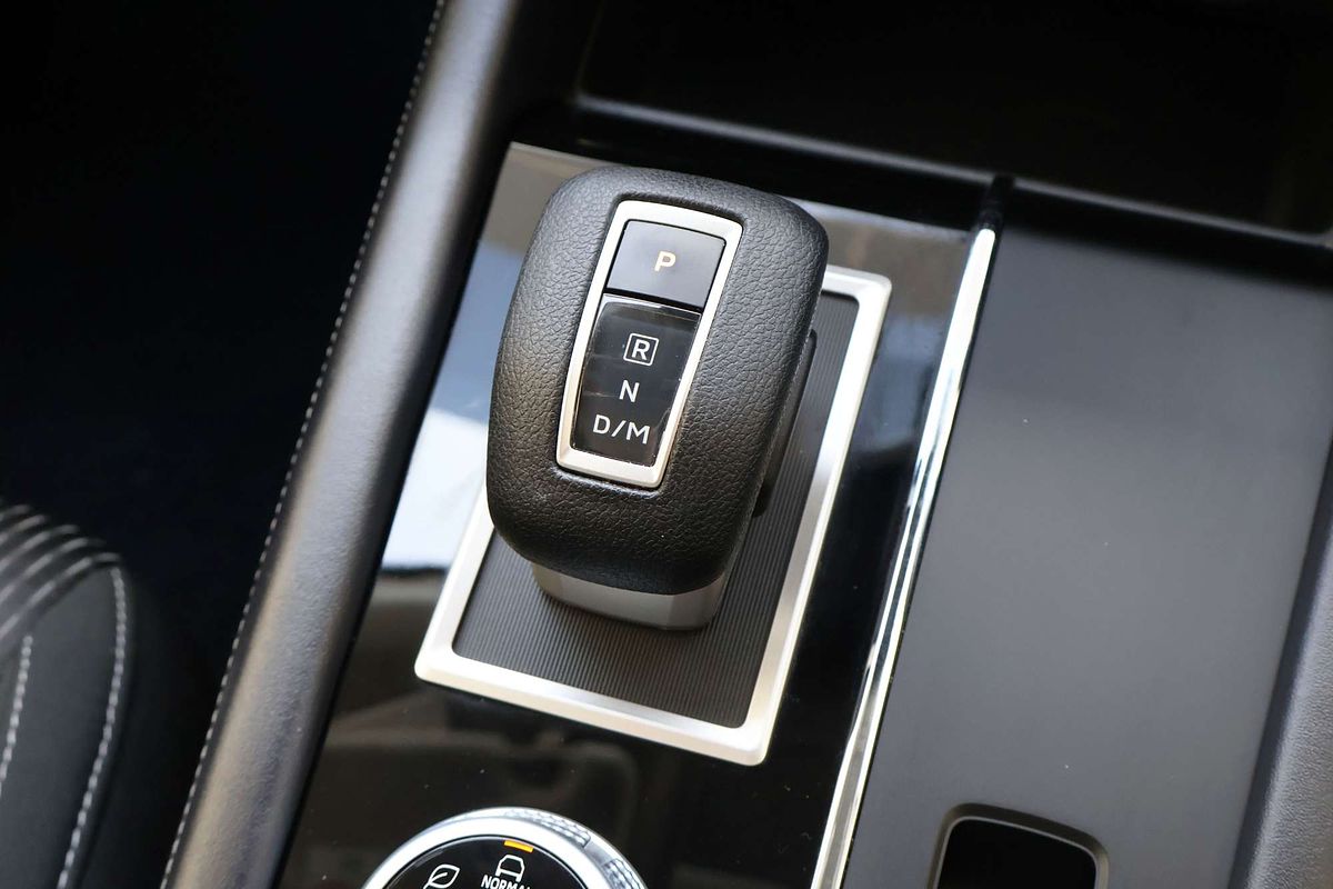 2024 Mitsubishi Outlander ES ZM