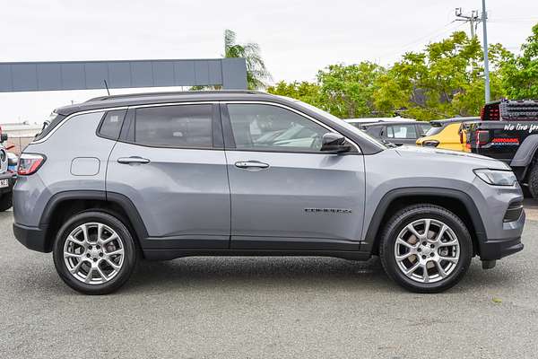2021 Jeep Compass Launch Edition M6 thumb-4
