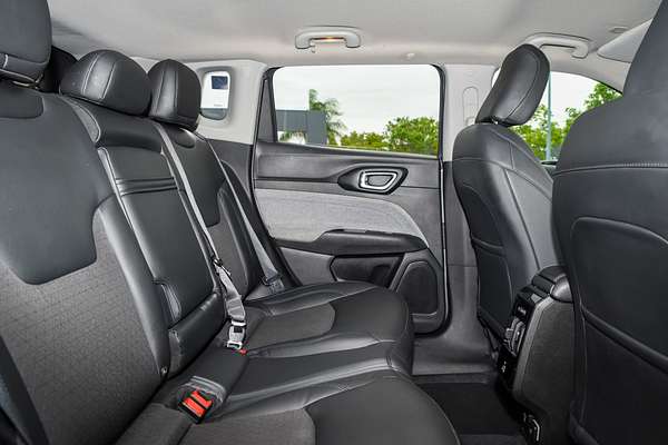 2021 Jeep Compass Launch Edition M6 thumb-8