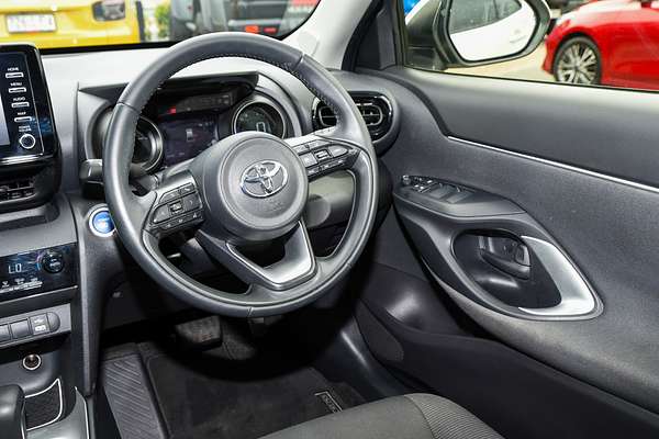 2021 Toyota Yaris Cross GXL MXPJ10R thumb-17