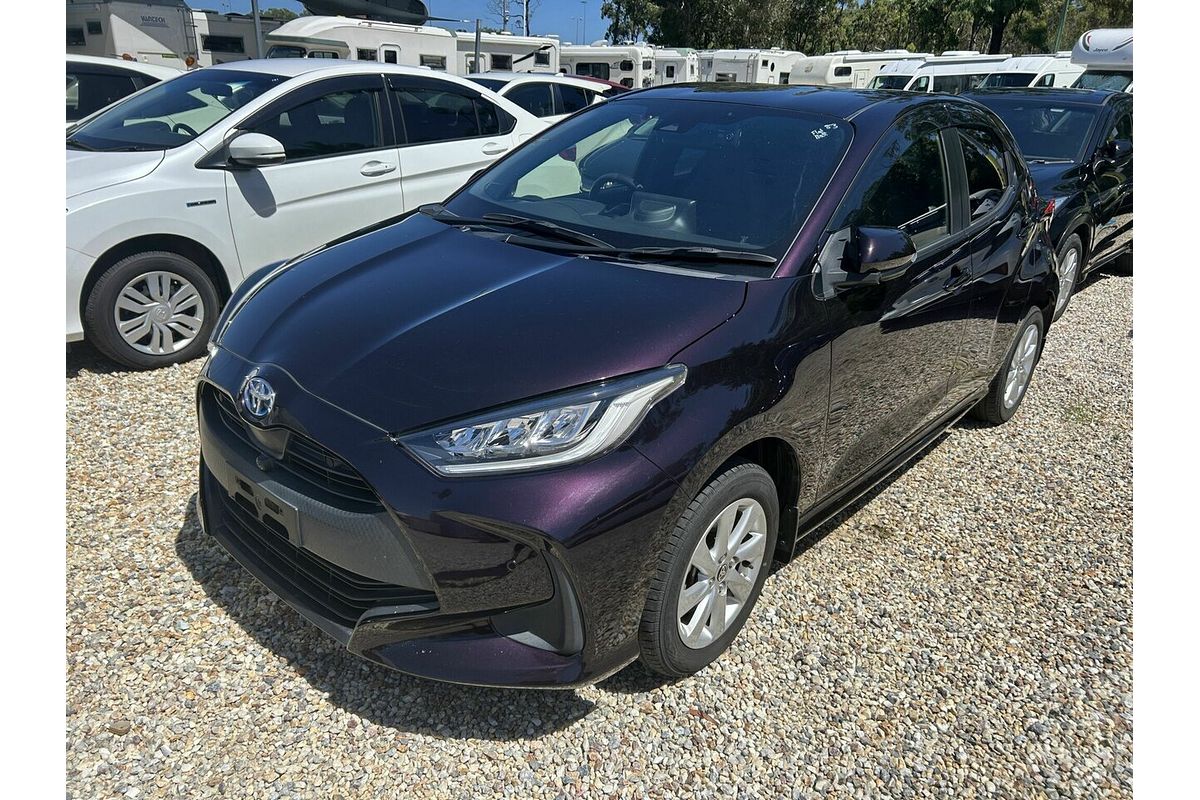 2020 Toyota VITZ F (HYBRID) NHP130