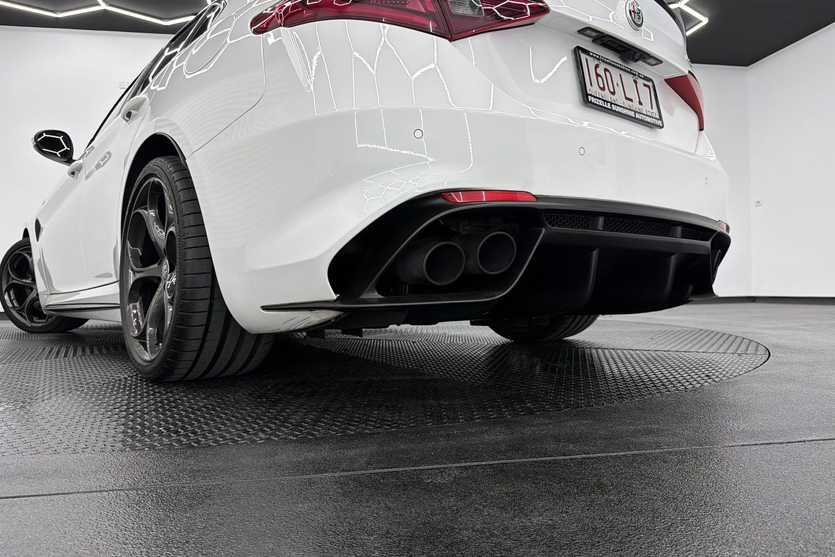 2016 Alfa Romeo Giulia Quadrifoglio