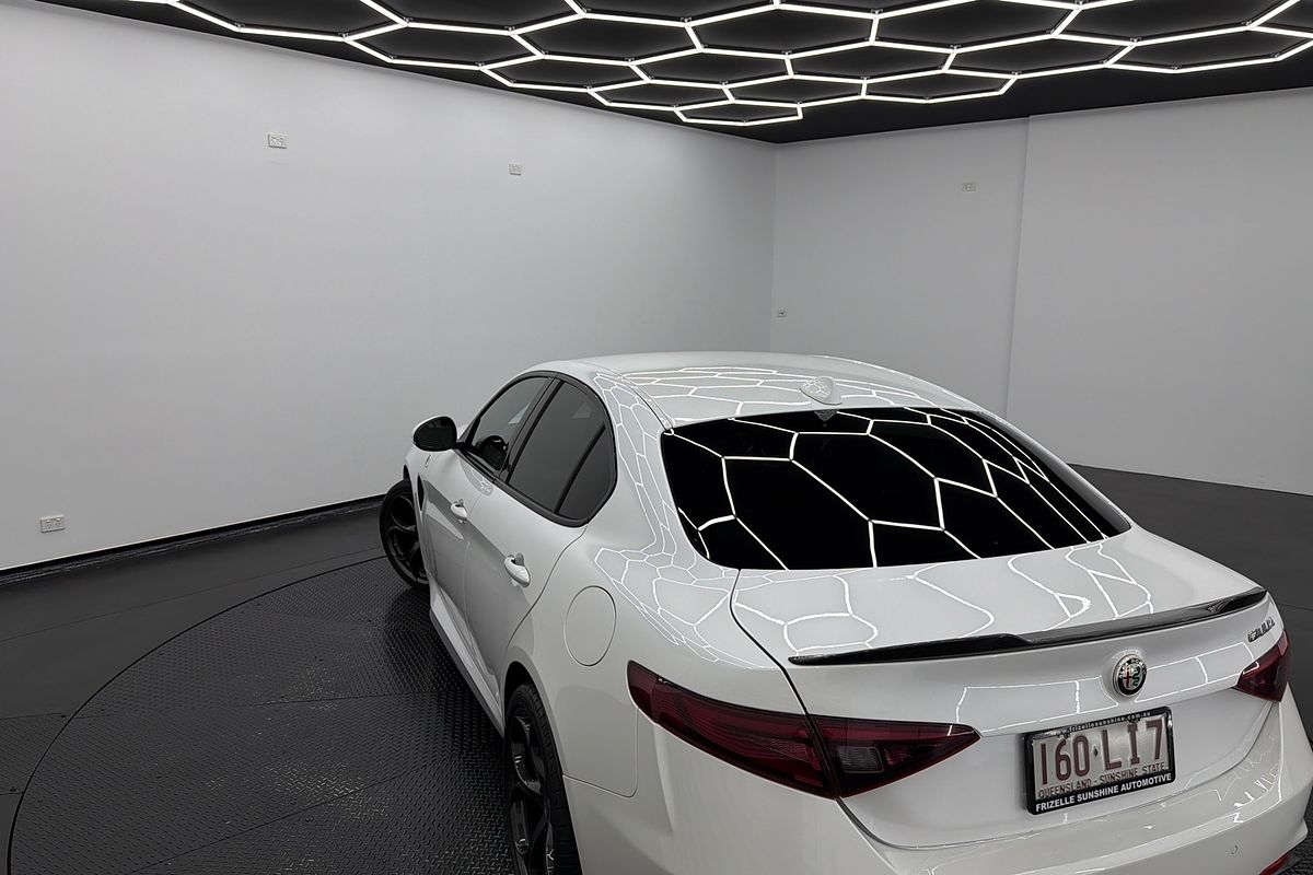 2016 Alfa Romeo Giulia Quadrifoglio