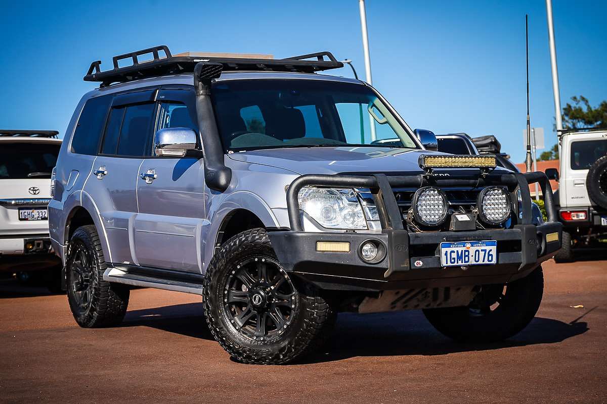 2017 Mitsubishi Pajero GLS NX